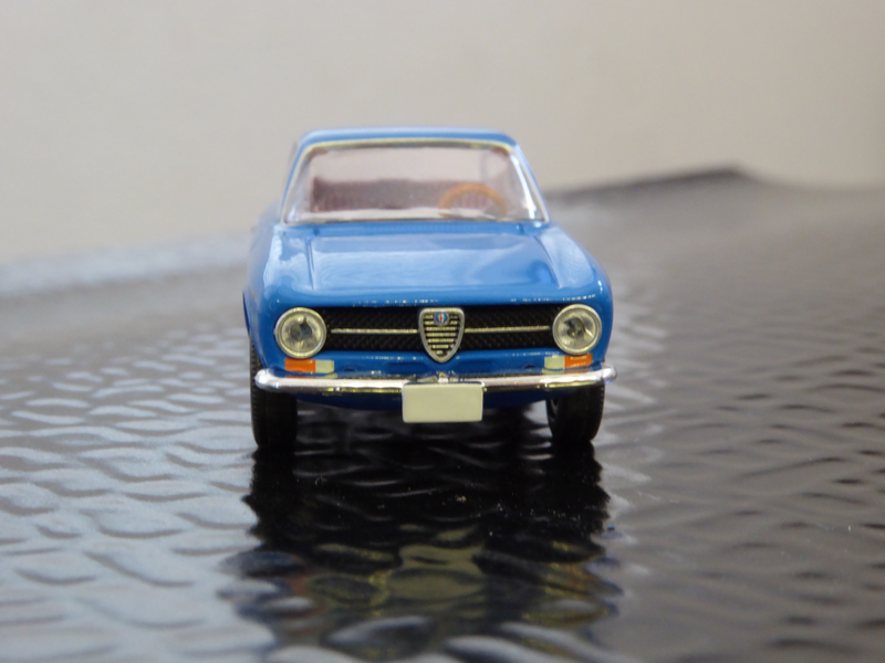 Illustration for article titled Hot Sixty 4th: Tomica TLV - Alfa Romeo GT1300